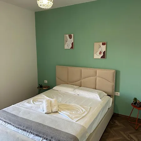 Stormi'S Apartament Pogradec Exterior photo