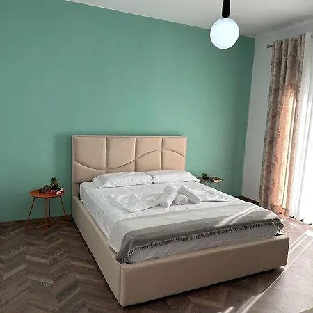 Stormi'S Apartament Pogradec Exterior photo
